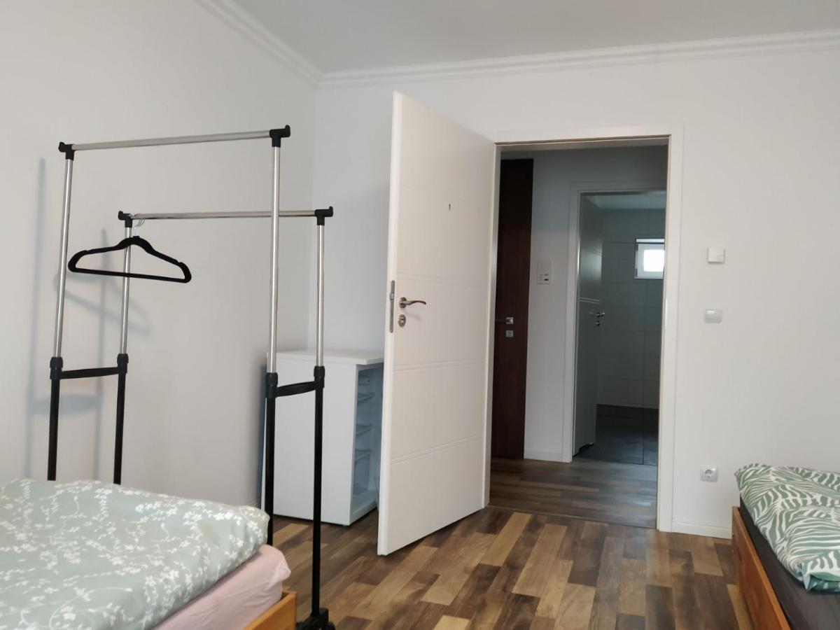 Ferienwohnung Mehrfamilien Haus Schkeuditz Exterior foto