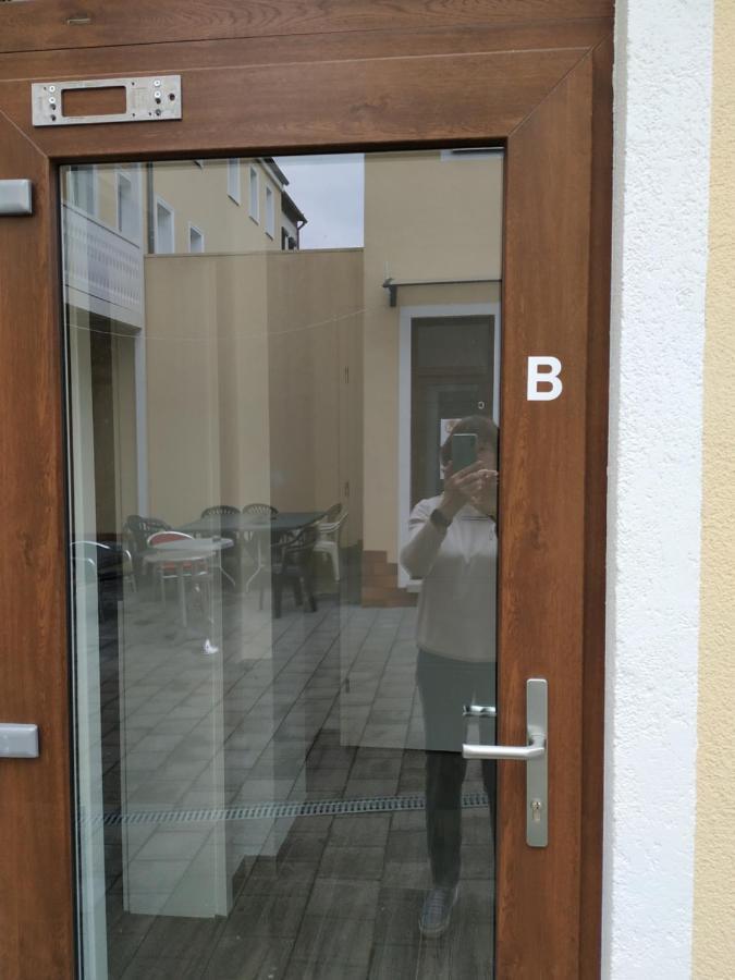Ferienwohnung Mehrfamilien Haus Schkeuditz Exterior foto
