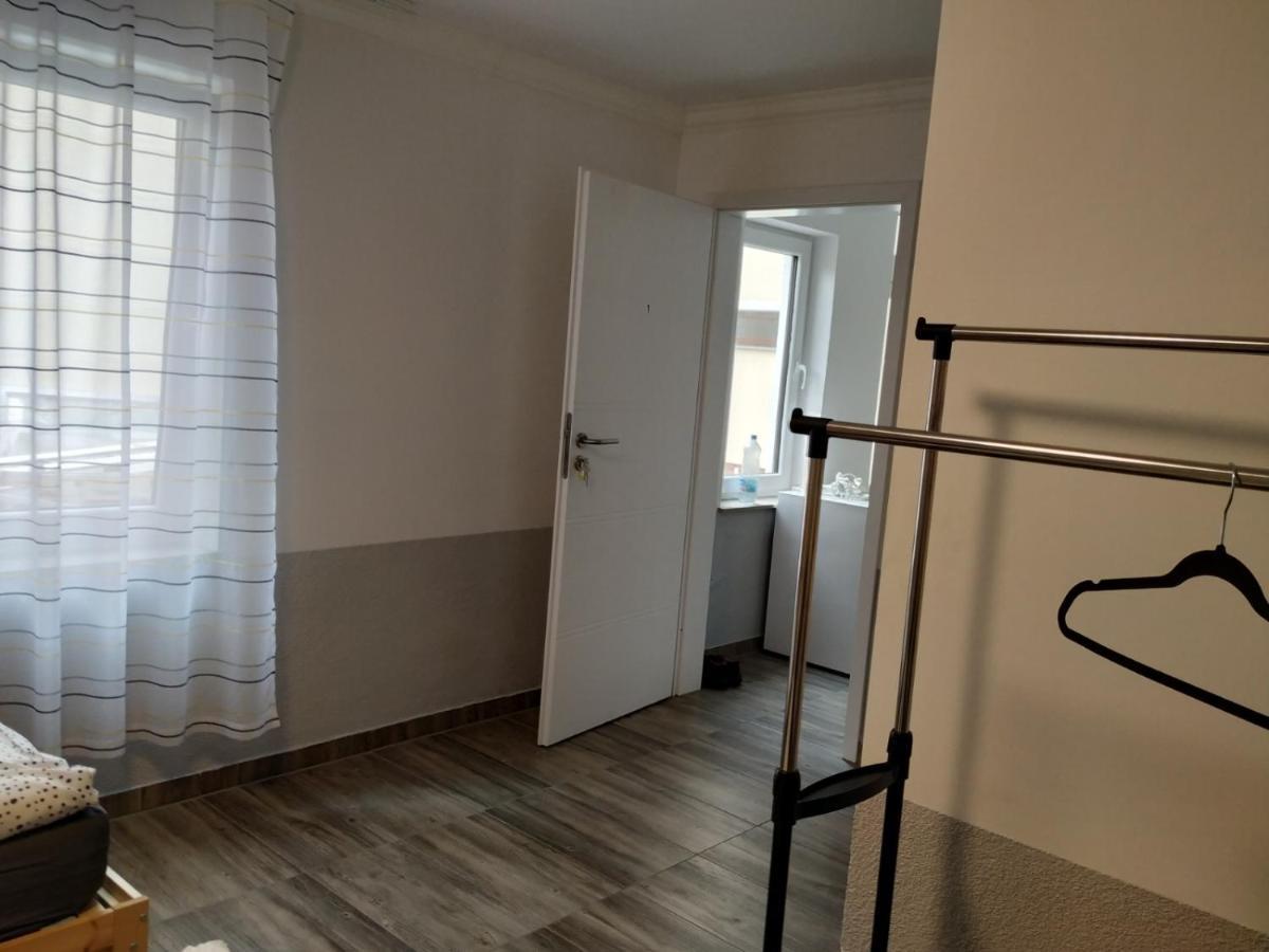 Ferienwohnung Mehrfamilien Haus Schkeuditz Exterior foto