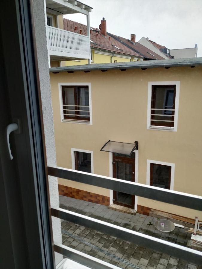 Ferienwohnung Mehrfamilien Haus Schkeuditz Exterior foto