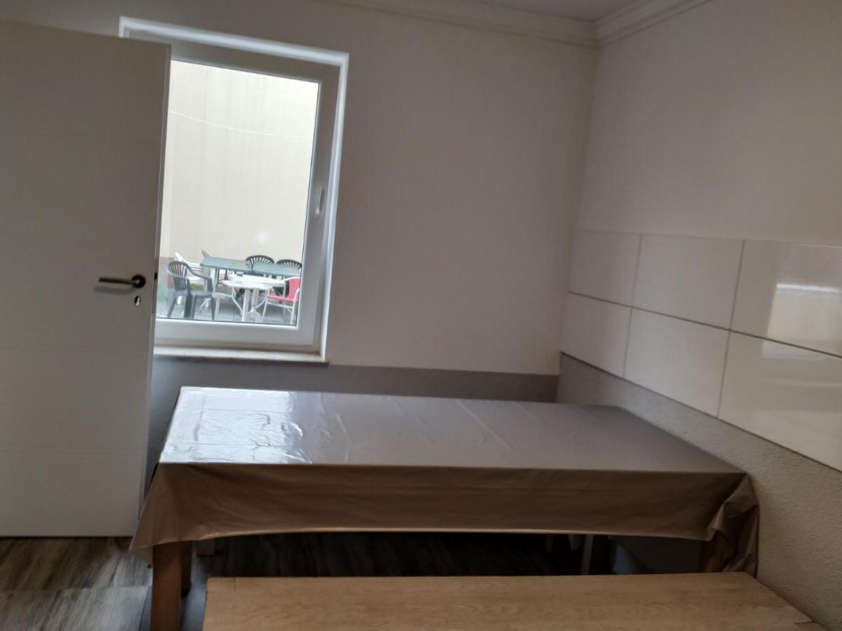Ferienwohnung Mehrfamilien Haus Schkeuditz Exterior foto
